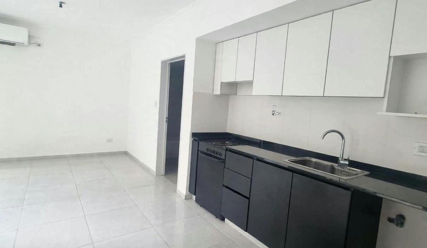 Foto de DEPARTAMENTO 2 AMBIENTES CON COCHERA A ESTRENAR, imagen 1