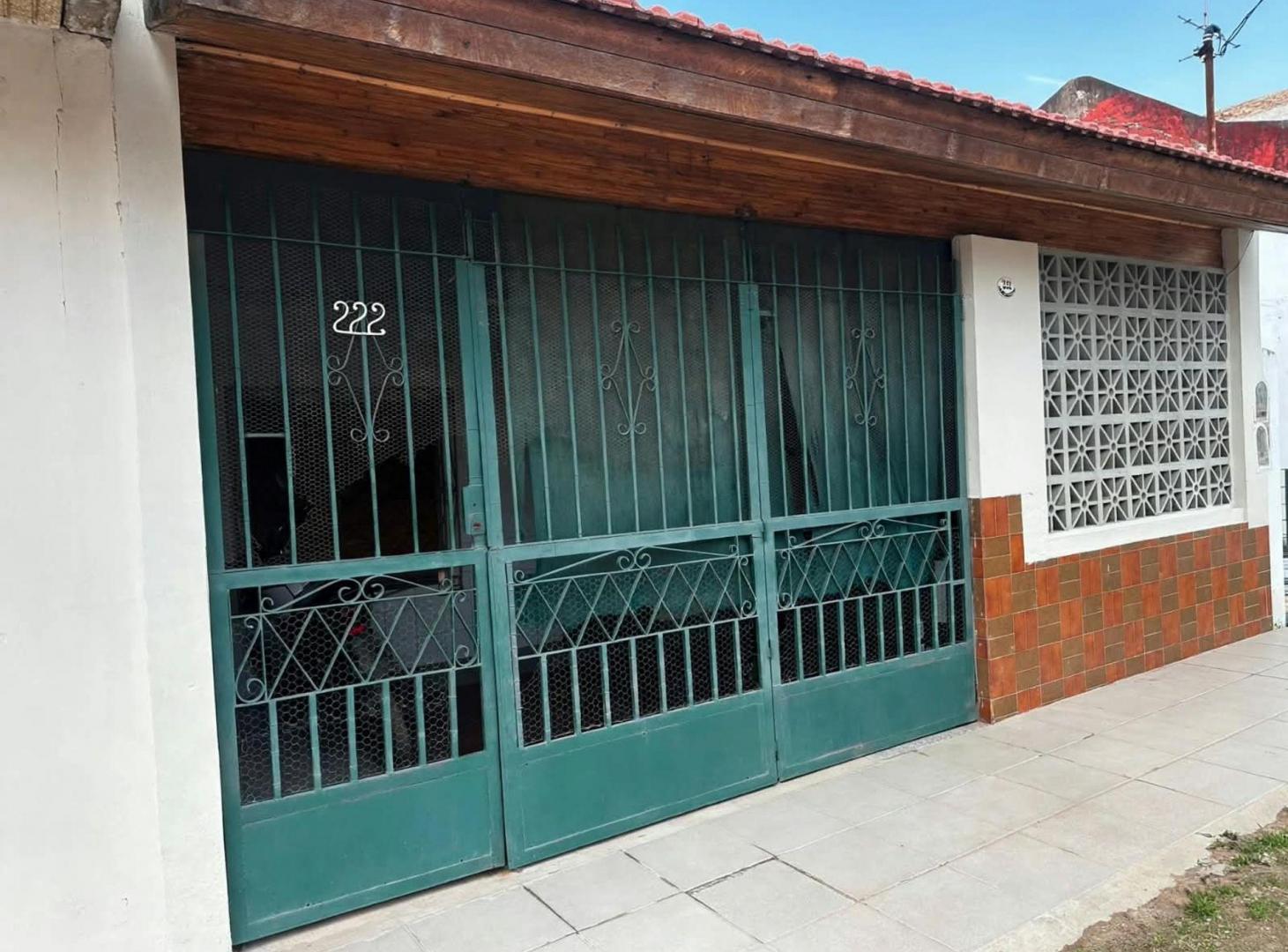Foto de CASA 3AMB C/ COCHERA Y TERRAZA, V CELINA SARMIENTO, imagen 1