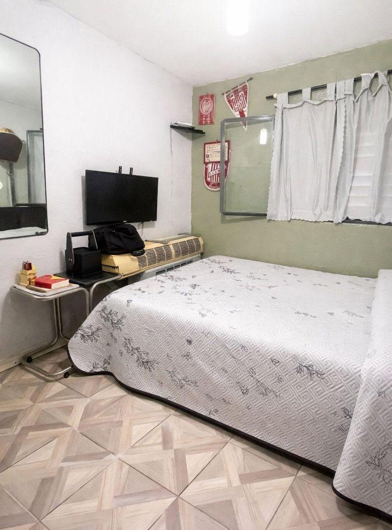 Foto de DEPTO 5 AMBIENTES EN VENTA,BARRIO PIEDRABUENA, imagen 4