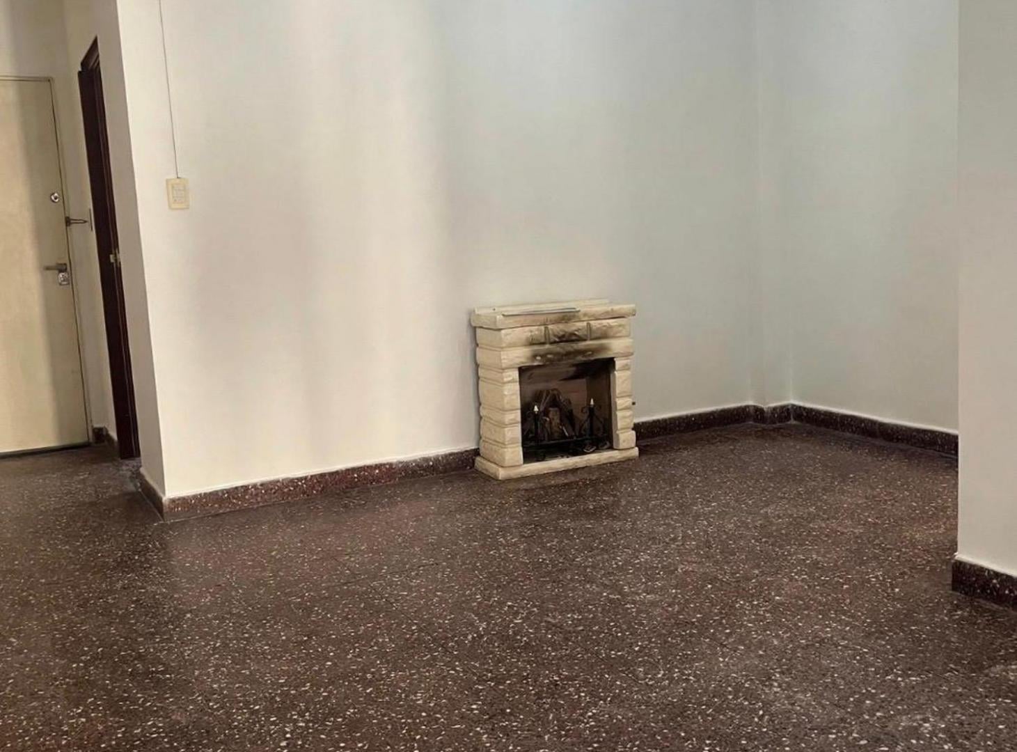 Foto de Departamento venta con Patio Villa Lugano, imagen 2
