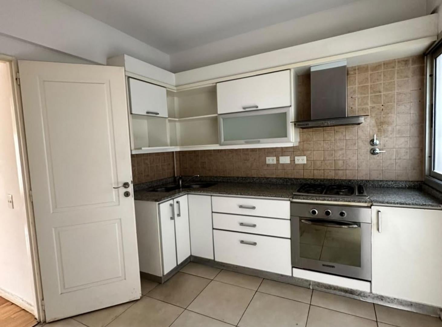 Foto de ALQUILER DE DEPARTAMENTO 4 AMBIENTES EN SEMIPISO, imagen 3