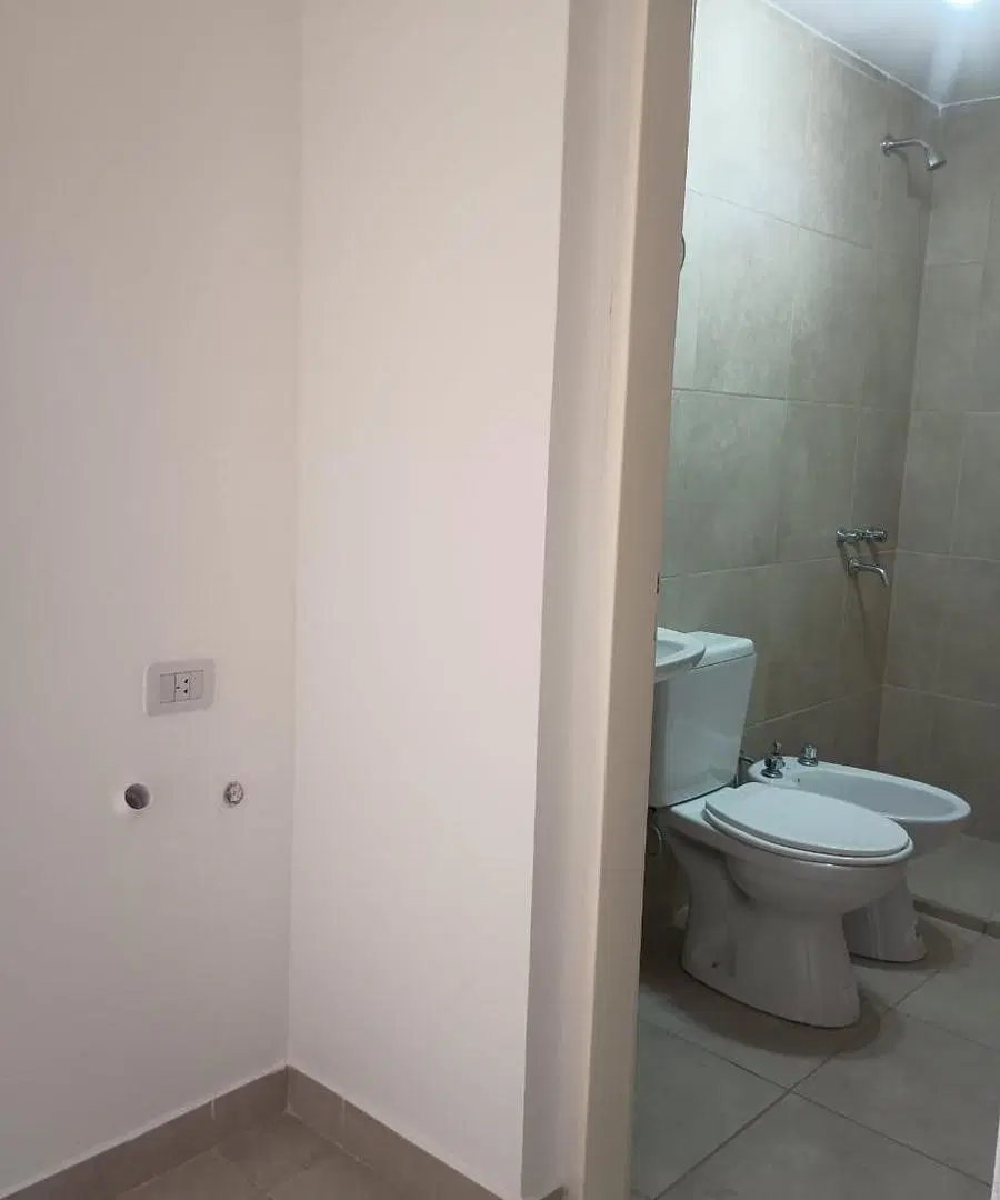 ALQUILER DE DEPARTAMENTO EN COMPLEJO KNUDSEN DE PLOTTIER 3