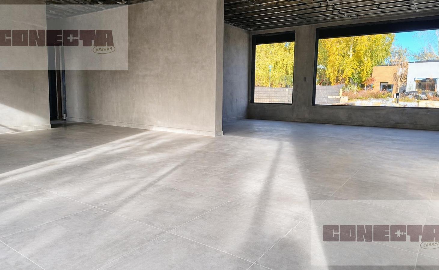 Foto de Casa en venta de 3 dormitorios, patio, cochera, Barrio Privado Canales, imagen 2
