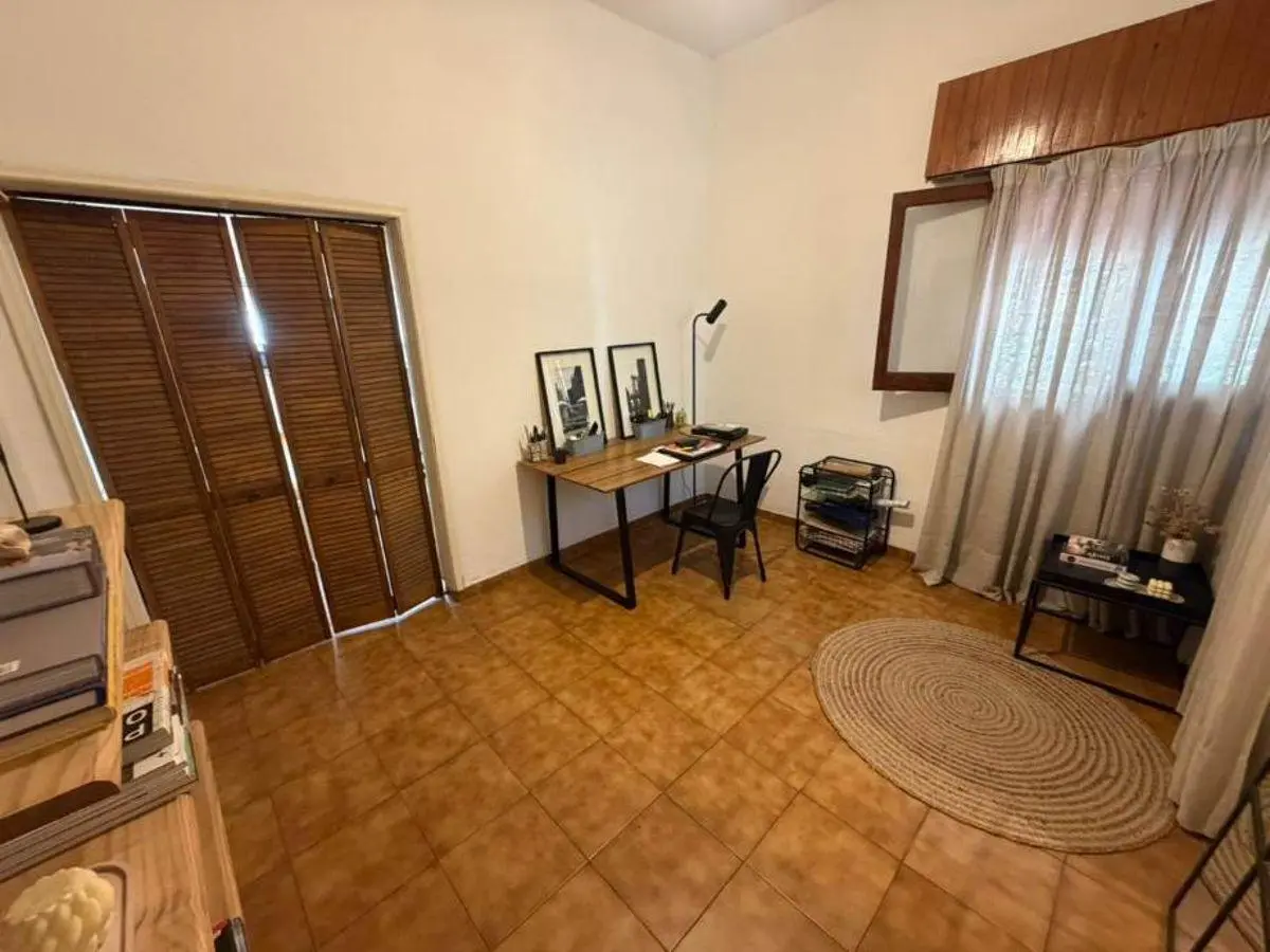 Casa en venta de 3 Ambientes con garage en Bernal Centro 1