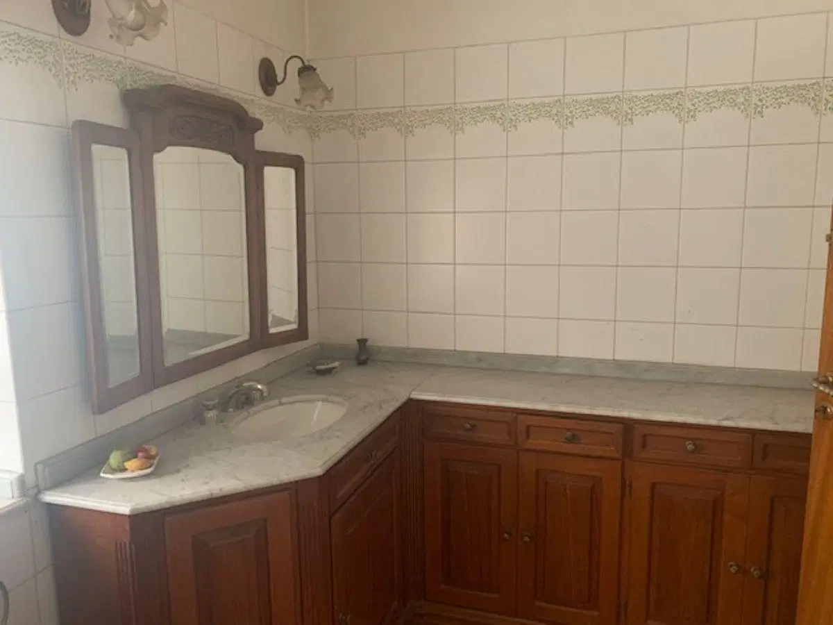 Importante Chalet en Alquiler de 4 Ambientes en Quilmes Centro 3