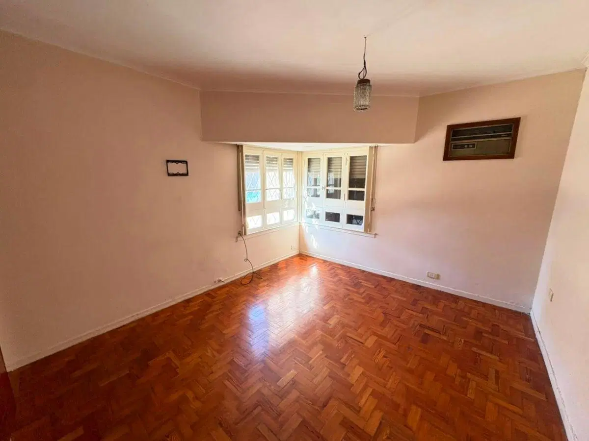 Casa de 4 Ambientes en alquiler con garage y parrilla en Quilmes 8