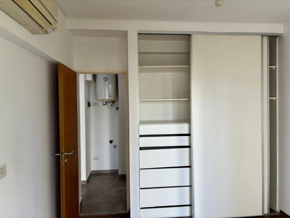 Foto de Departamento en alquiler de 2 Ambientes en Quilmes Centro, zona Plaza, imagen 4