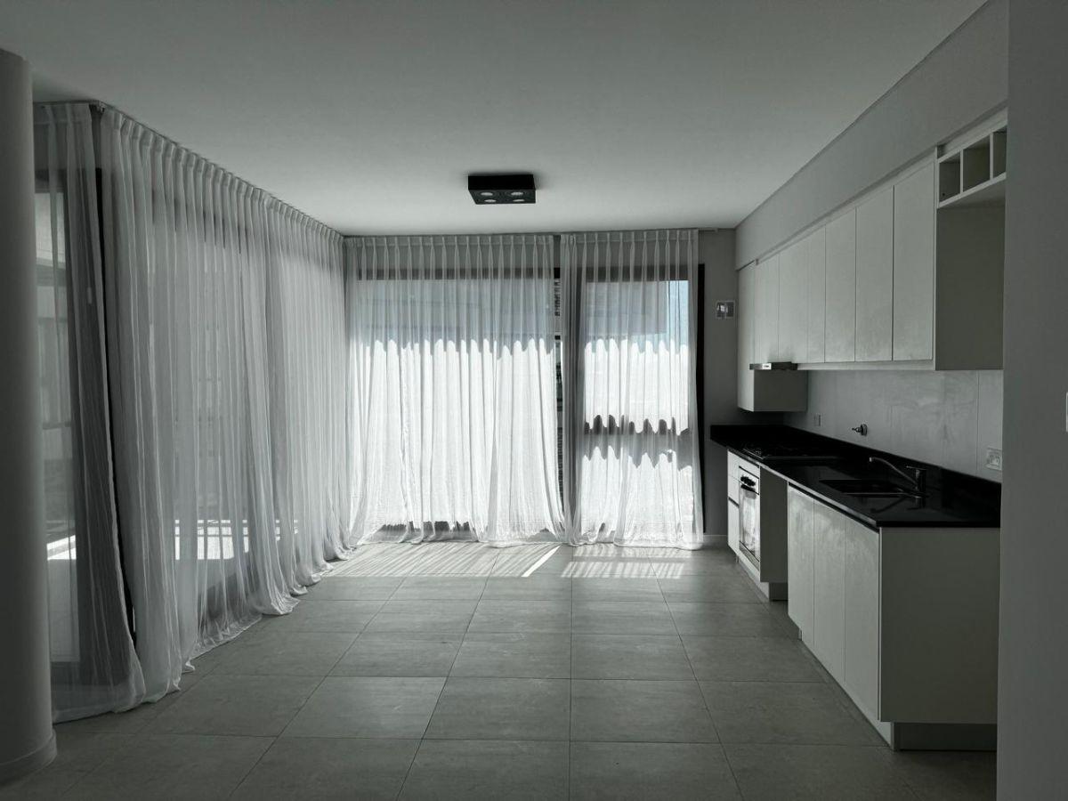 Foto de Departamento en Venta o Alquiler de 4 ambientes con cochera en el Nuevo, imagen 4