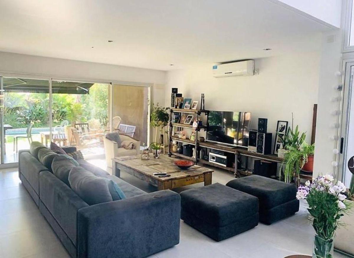 Foto de Casa en venta de 4 Ambientes en la Reserva Urbana de Dorrego, Quilmes, imagen 1