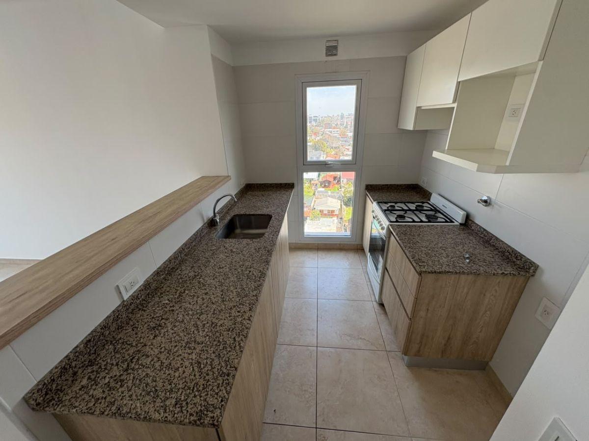 Foto de Hermoso Departamento en Alquiler de 2 Ambientes con cochera en el, imagen 2