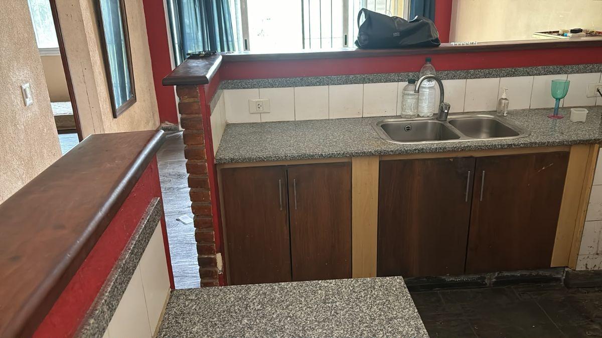 Foto de Casa en venta estilo Americano de 3 Ambientes en Quilmes Oeste, imagen 3