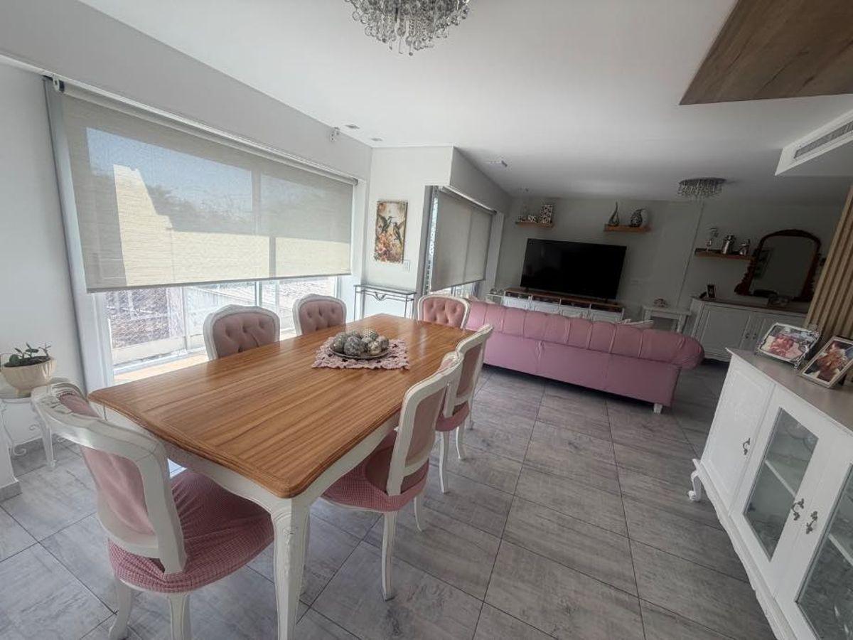 Foto de Piso en venta de 4 Ambientes con cochera en Bernal Centro, imagen 5