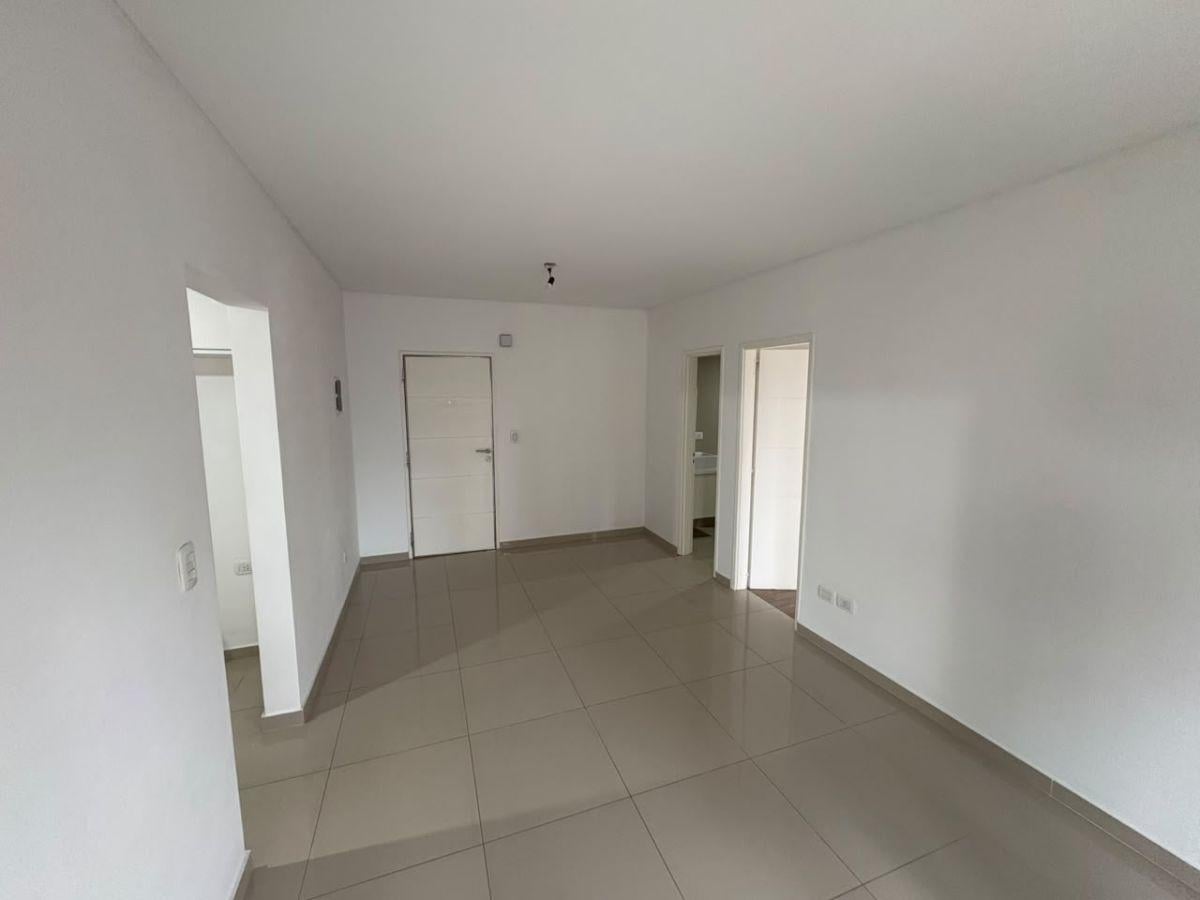Foto de Departamento en venta de 2 ambientes con cochera en Quilmes Centro, imagen 4