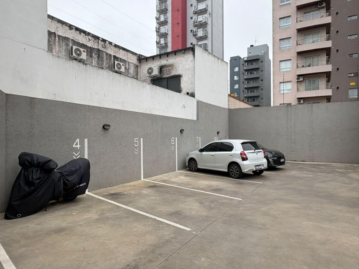 Foto de Departamento en venta de 2 ambientes con cochera en Quilmes Centro, imagen 2