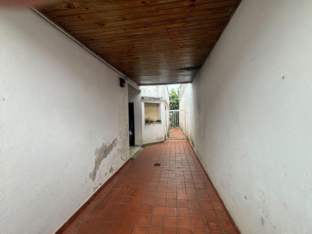 Foto de Lote en venta de 8,66x34,50, ideal para emprendimiento - Quilmes Oeste, imagen 2