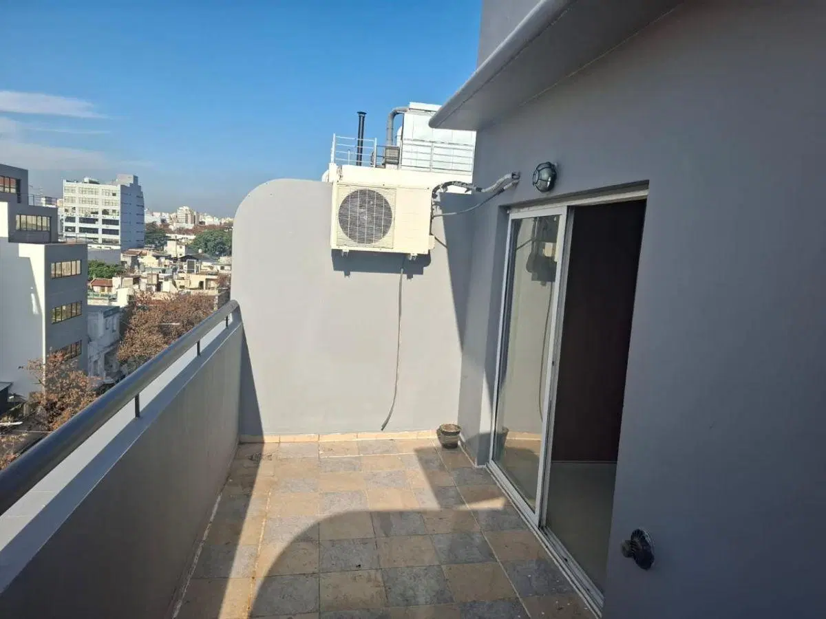 Departamento tipo duplex 2 amb 3