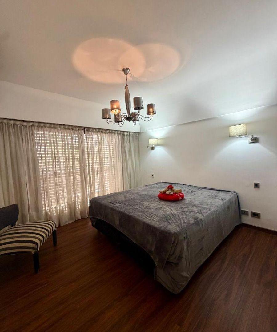 Foto de Casa de 550 m² con 6 habitaciones en venta en Villa Devoto, imagen 3