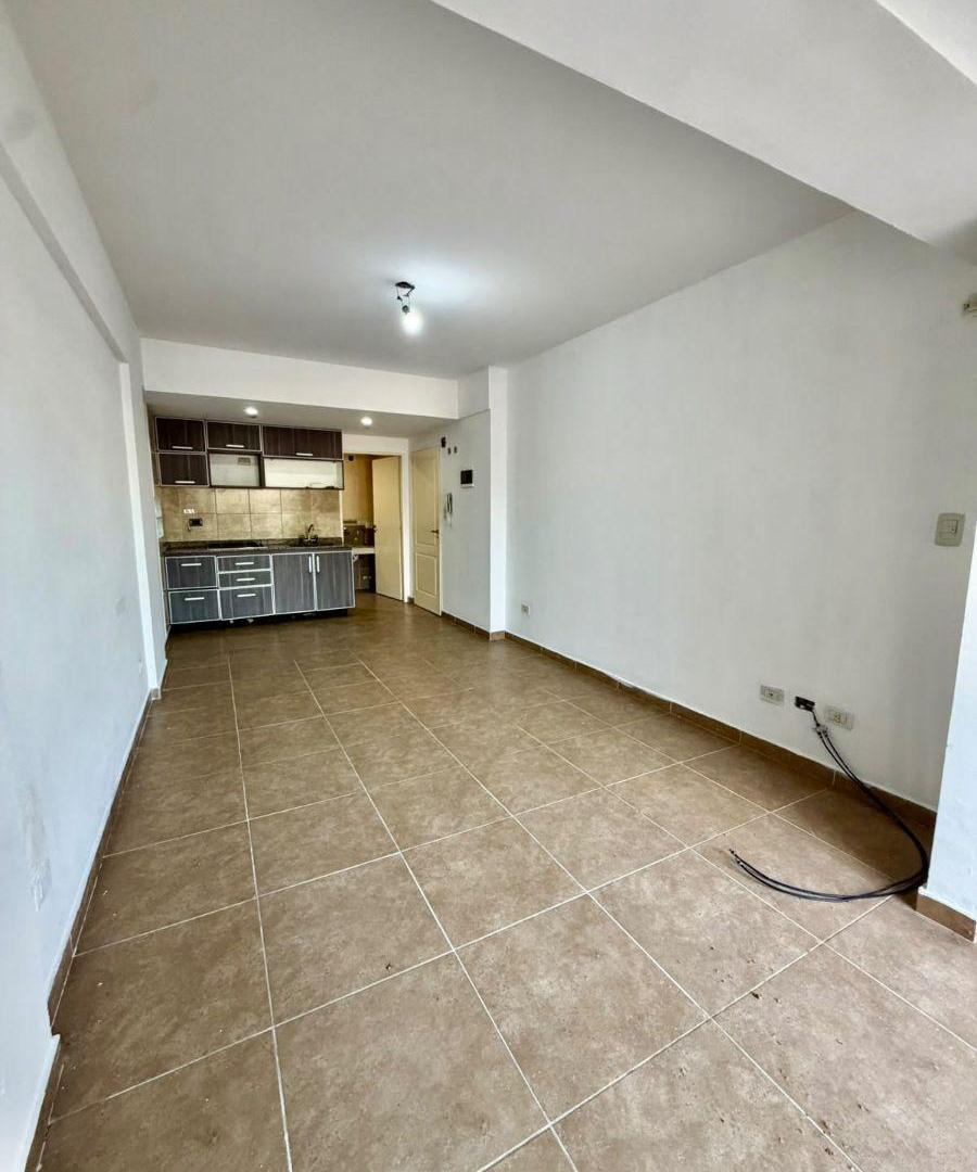 Foto de Departamento de 40 m² con balcon aterrazado de 1 ambiente en venta en, imagen 4