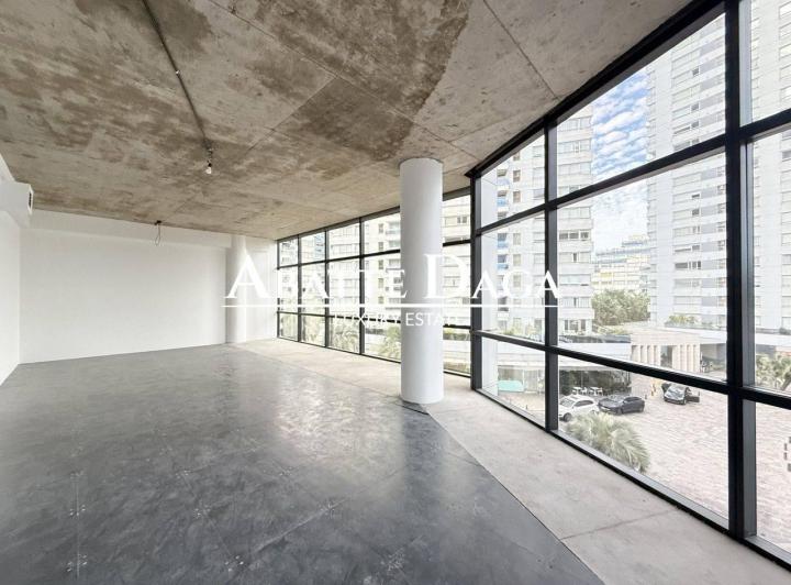 Oficina . | Juana Manso al 1700 5
