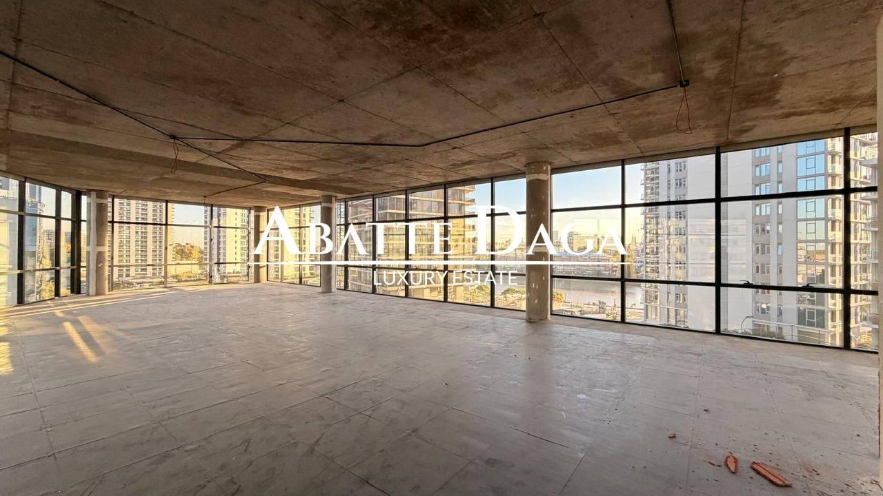 Foto de Alquiler oficina en Edificio Esmeralda, Complejo Zencity, imagen 2