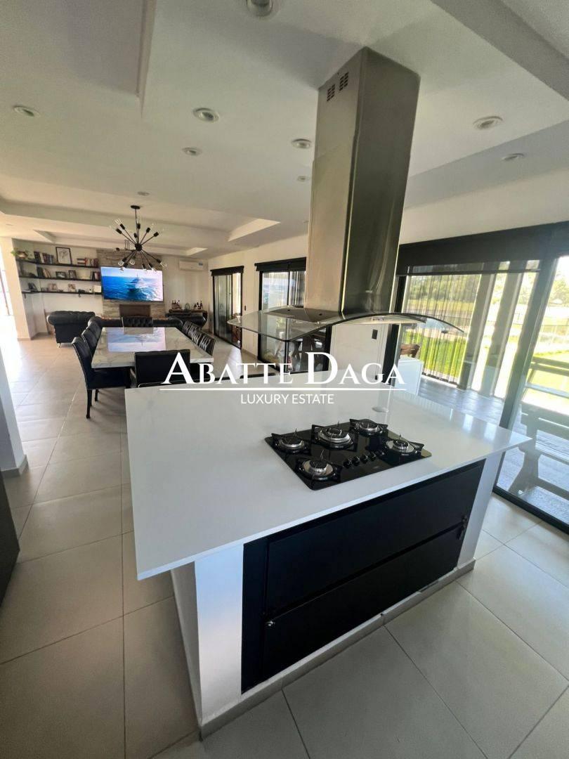 Foto de Casa de categoría en La Victoria Polo Country Club - completamente, imagen 1