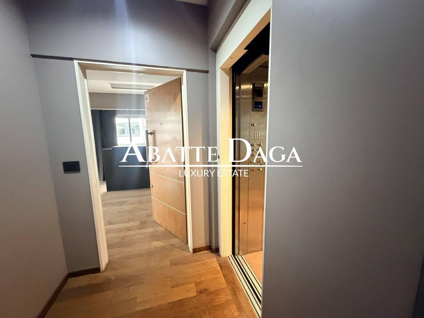 Foto de Venta de Departamento 3 Ambientes con Dependencia de Servicio y, imagen 4
