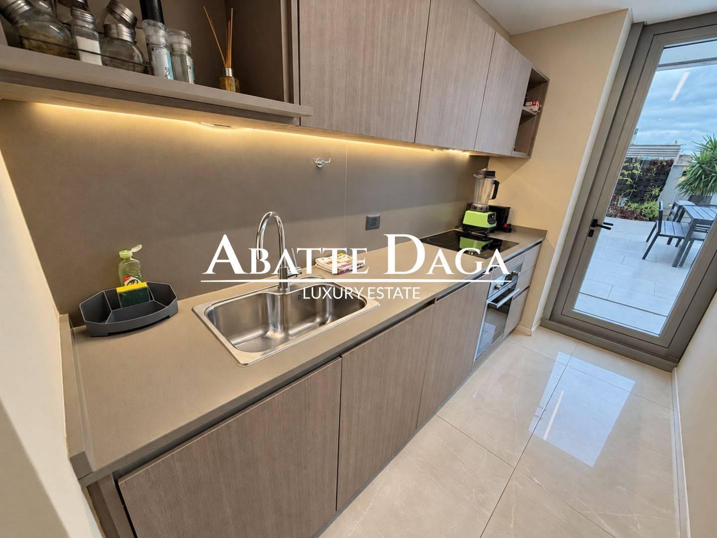 Foto de EXCLUSIVO DEPARTAMENTO DE 3 AMBIENTES CON AMPLIA TERRAZA PRIVADA Y, imagen 5