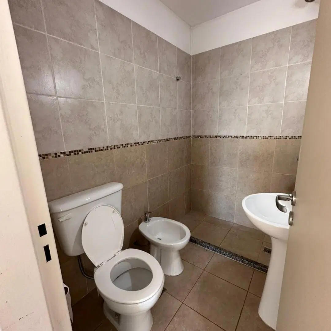 VENTA EN JOSE RAMIREZ ARELLANO AL 600 **1 DOR** ALTA CORDOBA 3