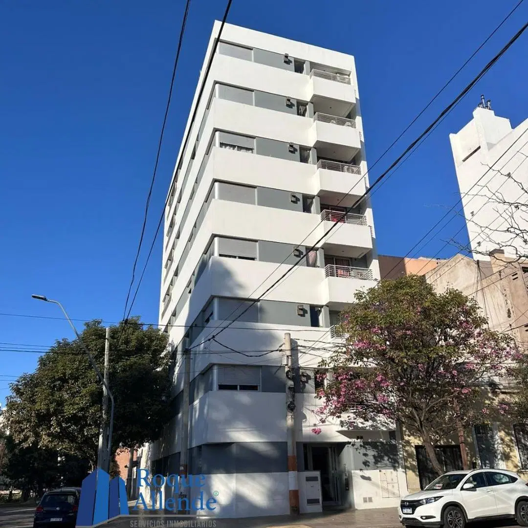 VENTA EN JOSE RAMIREZ ARELLANO AL 600 **1 DOR** ALTA CORDOBA 8