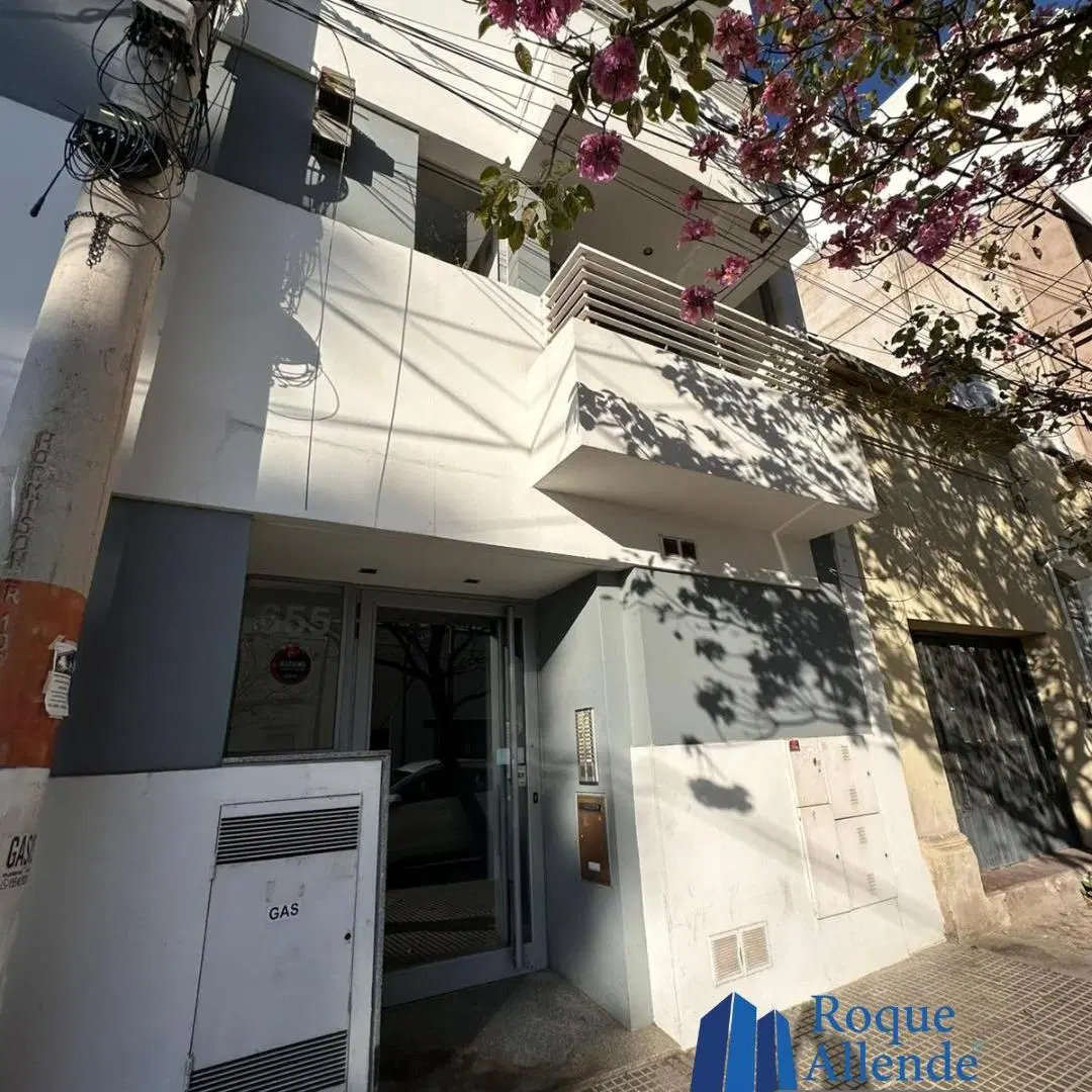 VENTA EN JOSE RAMIREZ ARELLANO AL 600 **1 DOR** ALTA CORDOBA 5