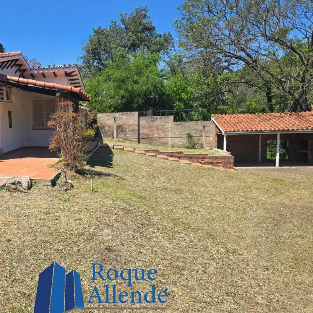 VENTA CASA Oportunidad en Unquillo: Casa de 300 m² en Lote de 600 m² 2
