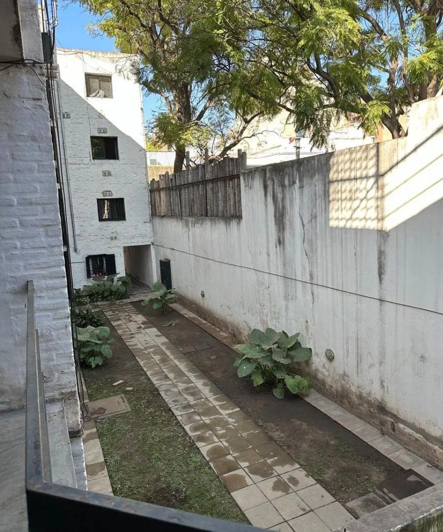 ALQUILER CALLE BELGRANO AL 800 BARRIO GUEMES ** 1 DOR ** 4