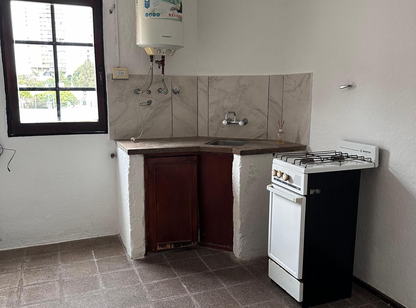 Foto de DEPARTAMENTO EN ALQUILER 1 Dormitorio ALBERDI Sobre Paseo La Reforma, imagen 4