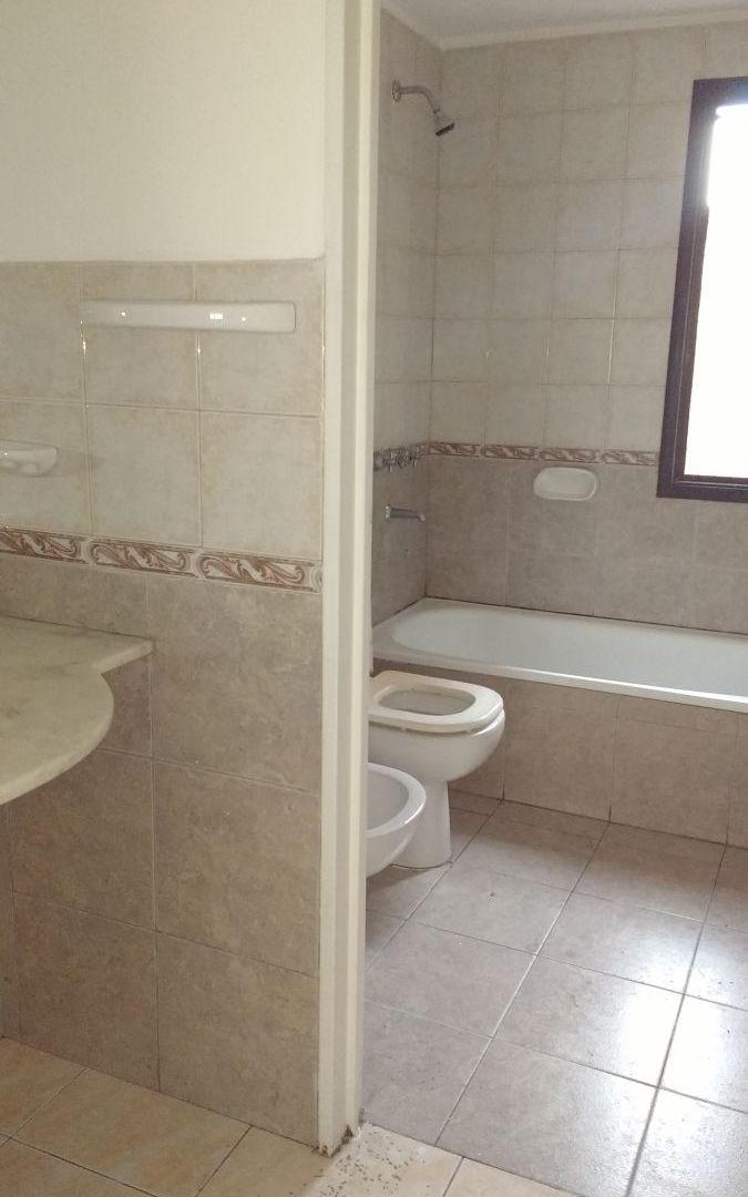 Foto de DEPARTAMENTO EN ALQUILER DE 2 DORMITORIOS CENTRO ILUMINOSO, imagen 2