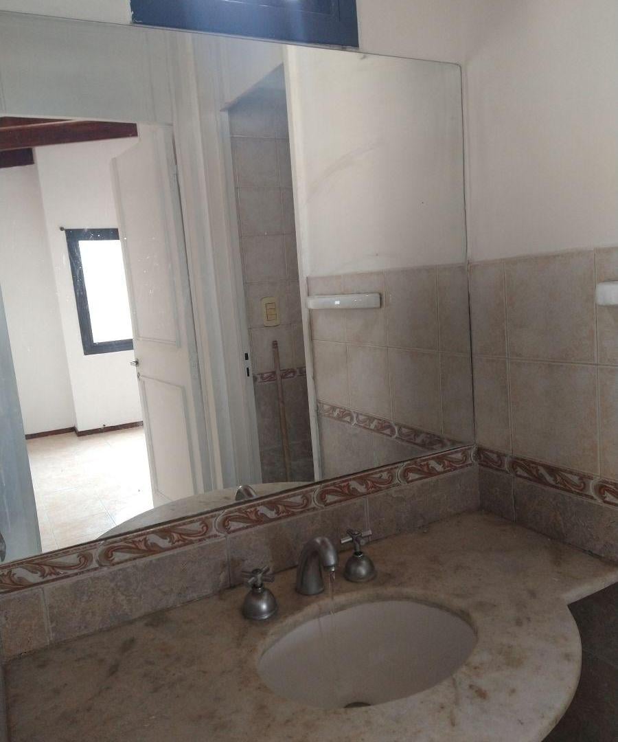 Foto de DEPARTAMENTO EN ALQUILER DE 2 DORMITORIOS CENTRO ILUMINOSO, imagen 1