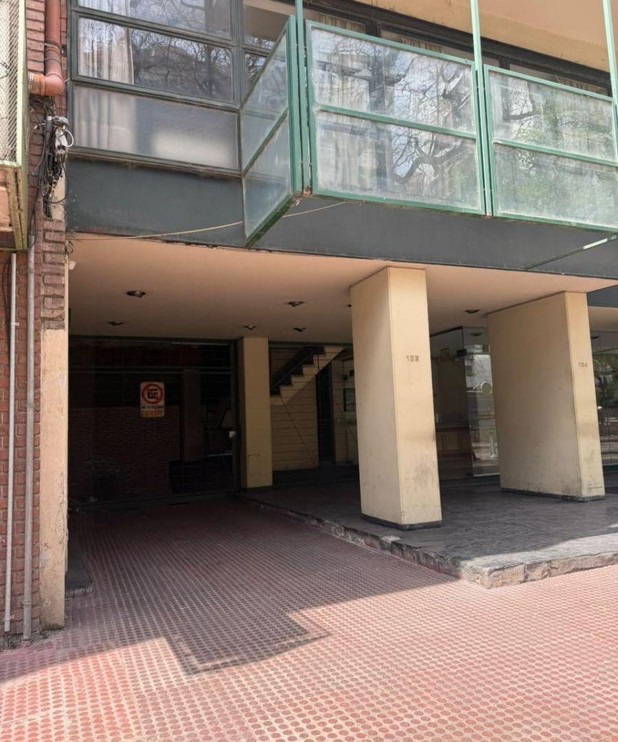 Foto de COCHERA EN VENTA SOBRE FIGUEROA ALCORTA, imagen 2