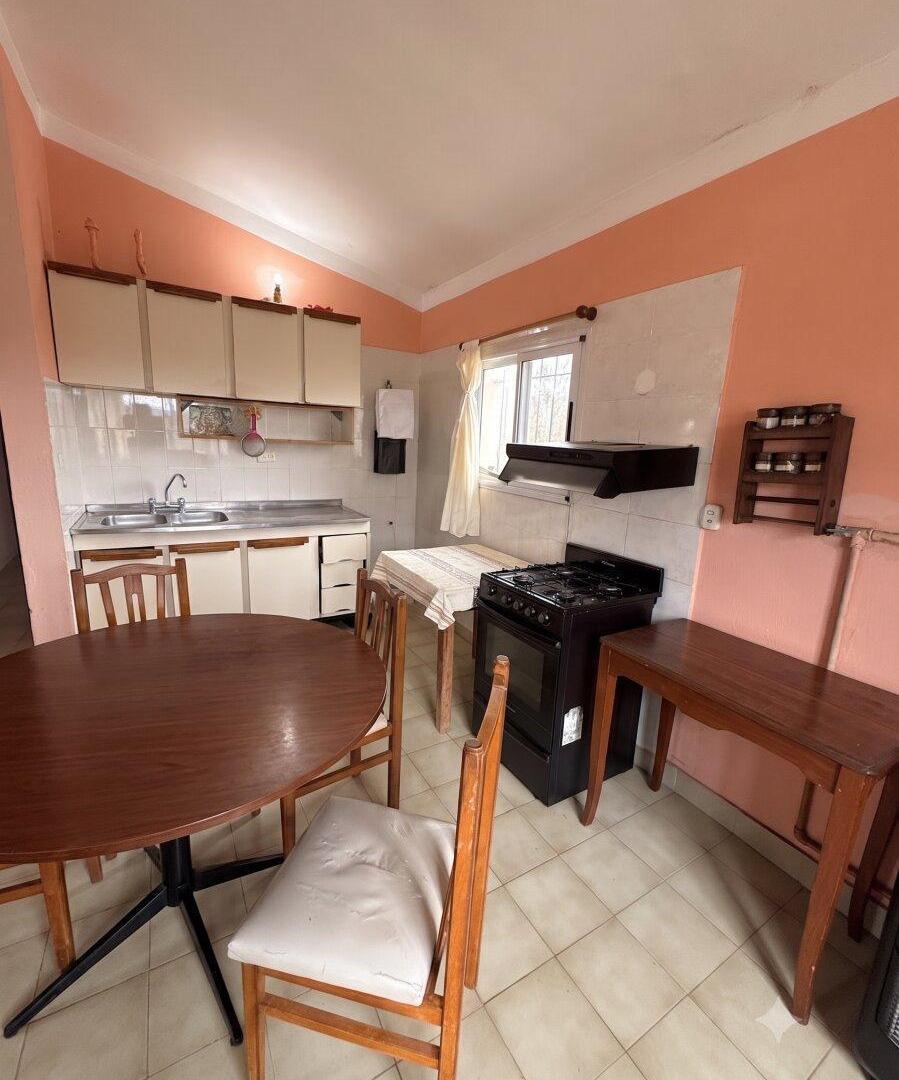Foto de Casa De 2 Dormitorios Con Amplio Terreno En Los Cocos | Sierras De, imagen 1