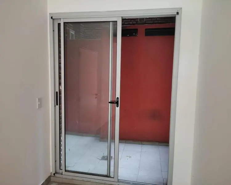ALQUILER local Nueva Córdoba 3