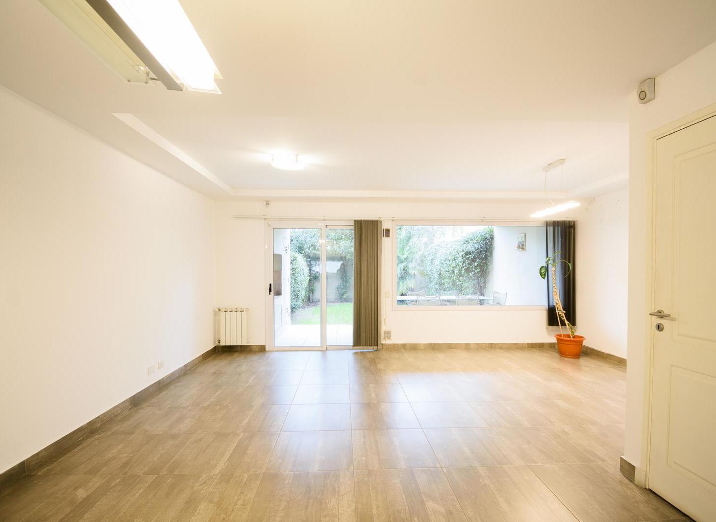 Foto de Amplio Dúplex de Categoría a la venta, imagen 4