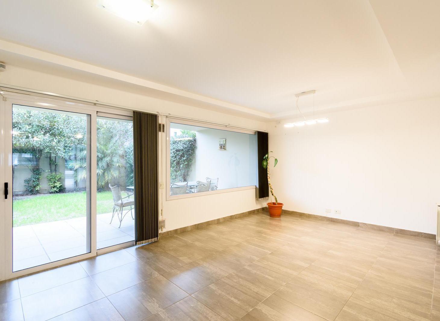 Foto de Amplio Dúplex de Categoría a la venta, imagen 3