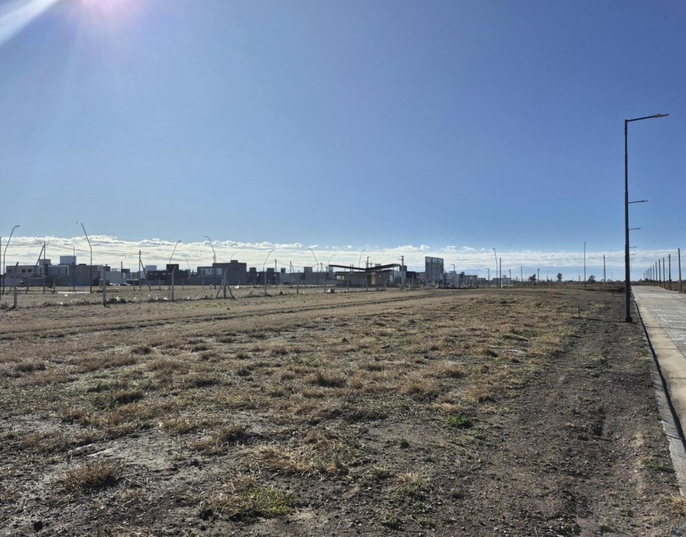 Foto de VENDE lote en Abras de Manantiales, imagen 3