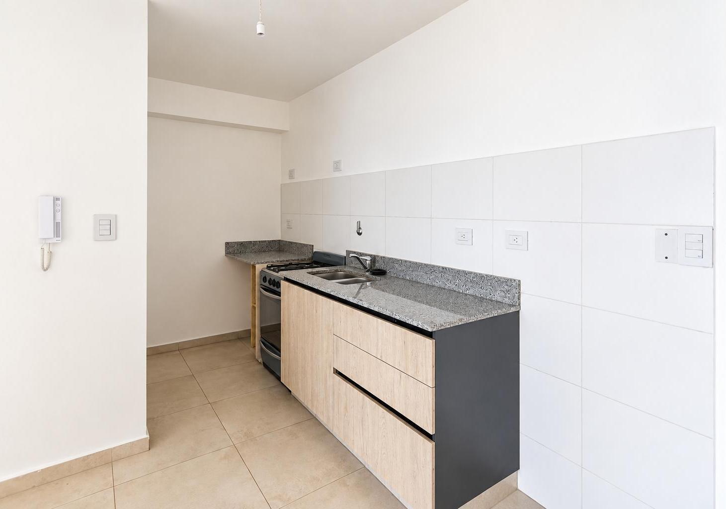 Foto de Departamento moderno con balcón y escritura., imagen 4