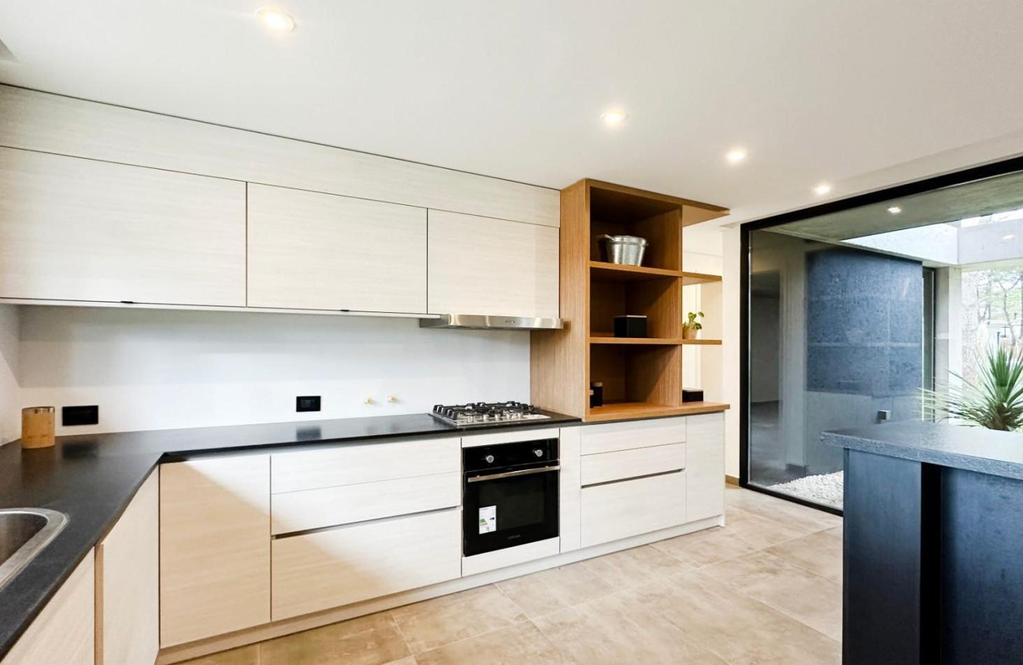Foto de Casa en venta en Pinamar A ESTRENAR - Pioneros, imagen 3