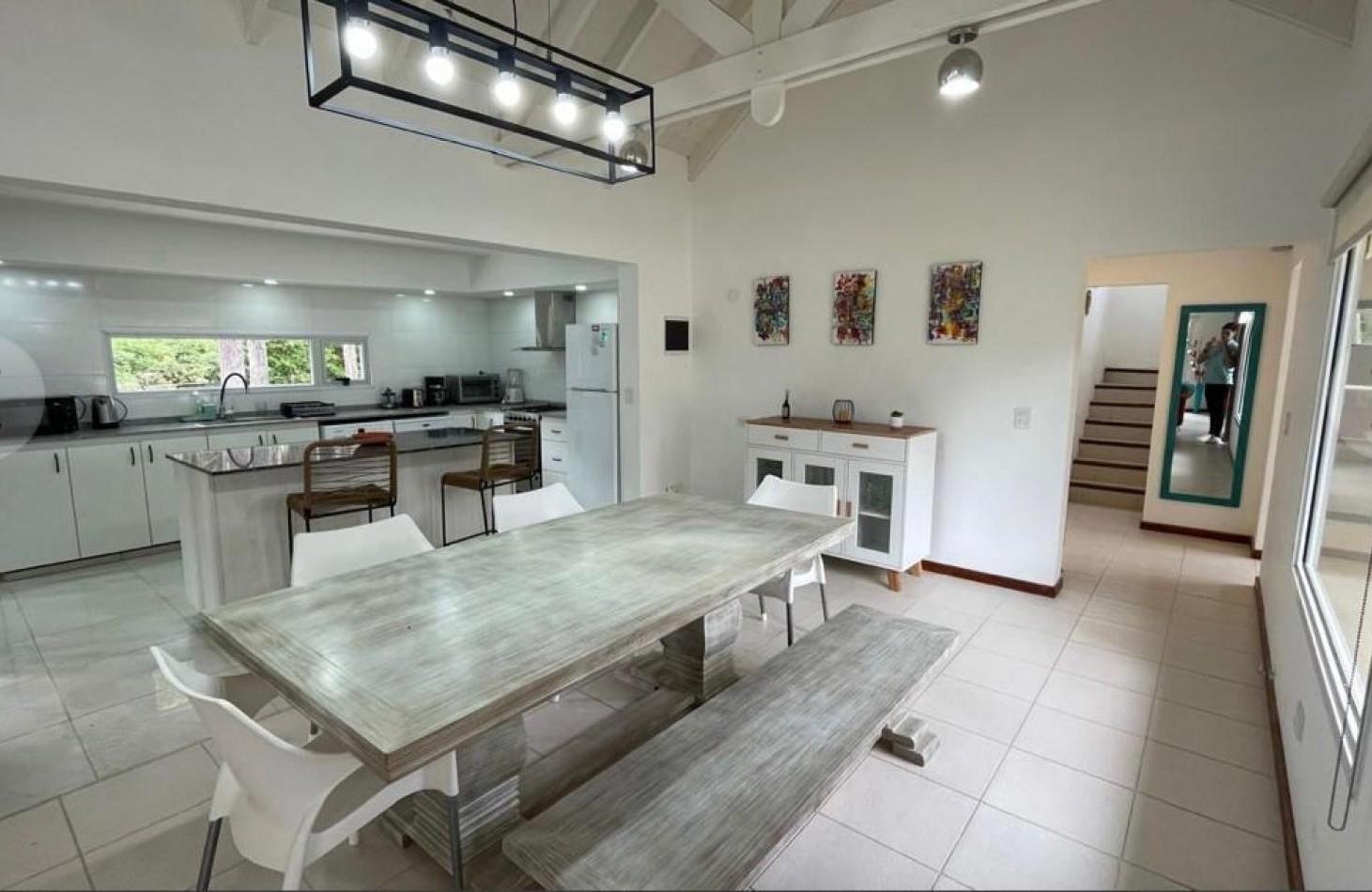 Foto de Casa en Alquiler en Pinamar - Zona Aromos, imagen 5