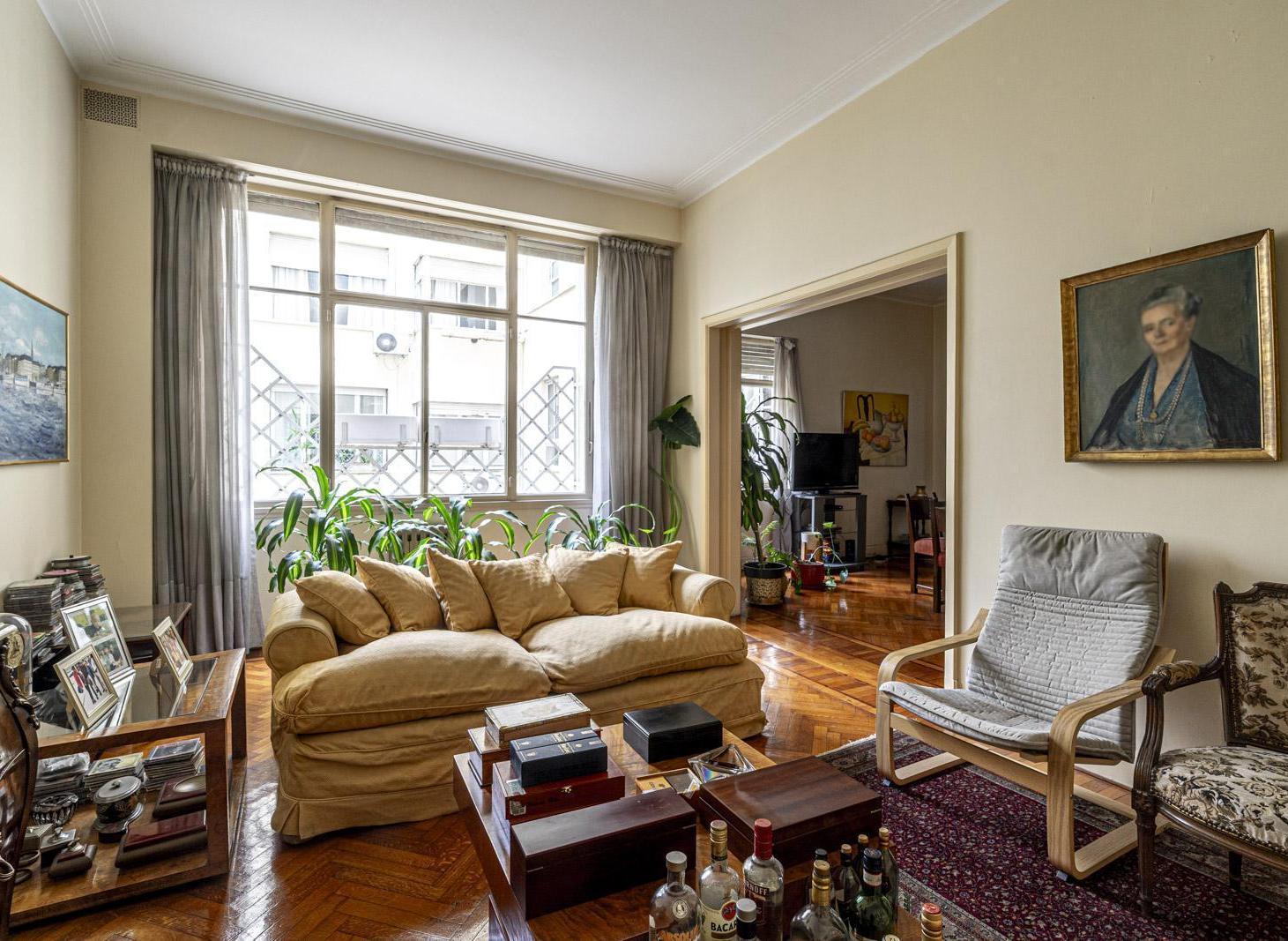 Foto de Departamento | Venta | Recoleta | 6 ambientes | Cochera, imagen 2