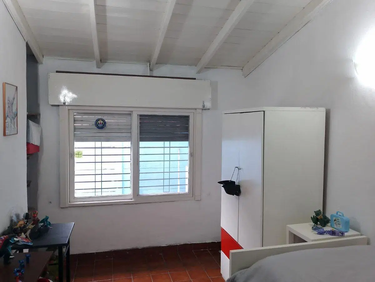 Venta 2 casas en block en Quilmes Oeste 3