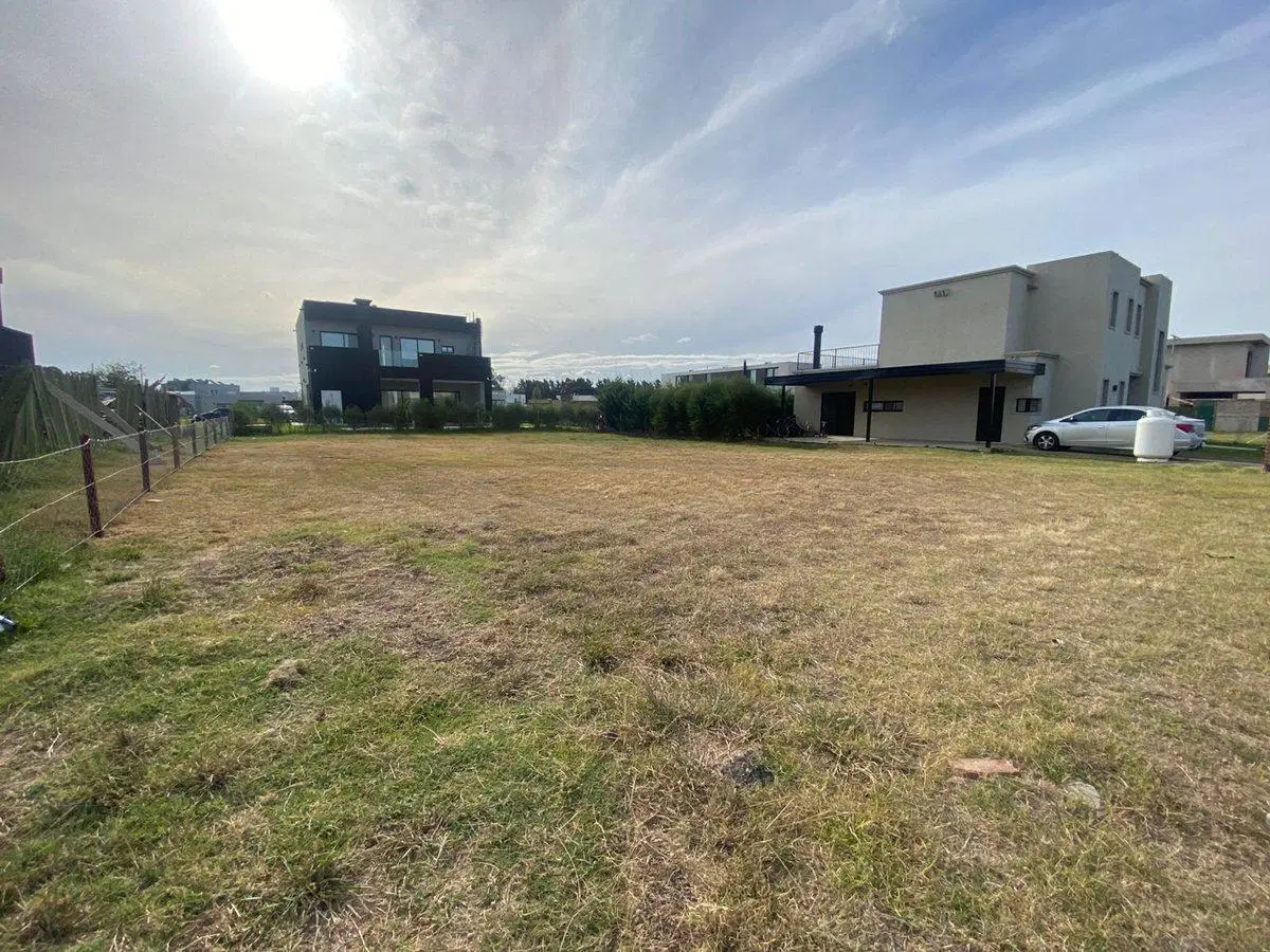 VENTA LOTE CERCANO A LAGUNA LAGOS DE CANNING 1 2