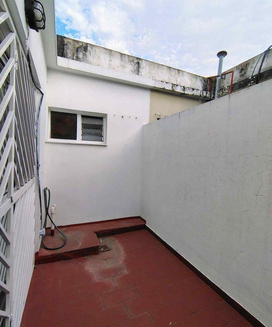 VENTA-DEPTO-3 AMB.-LOMAS DEL MIRADOR-PATIO-PLANOS