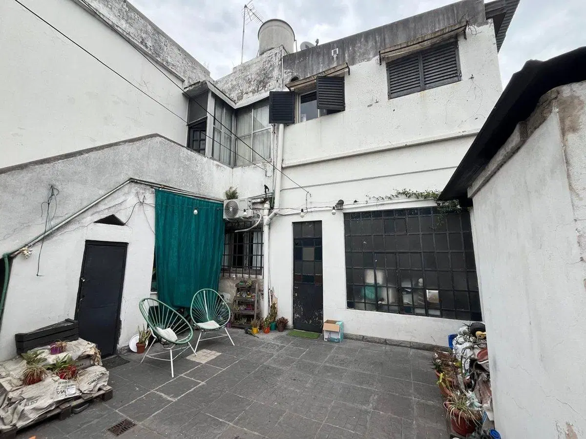 VENTA- CASA EN BLOCK CON LOCALES- CIUDADELA 3