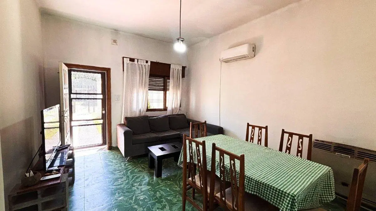 VENTA-CASA 3 AMB CON COCHERA Y PILETA-SAN JUSTO 2